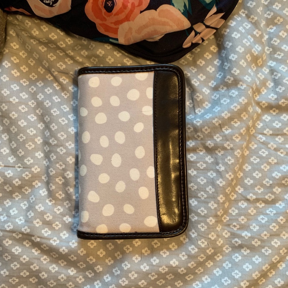 THIRTY ONE WALLET